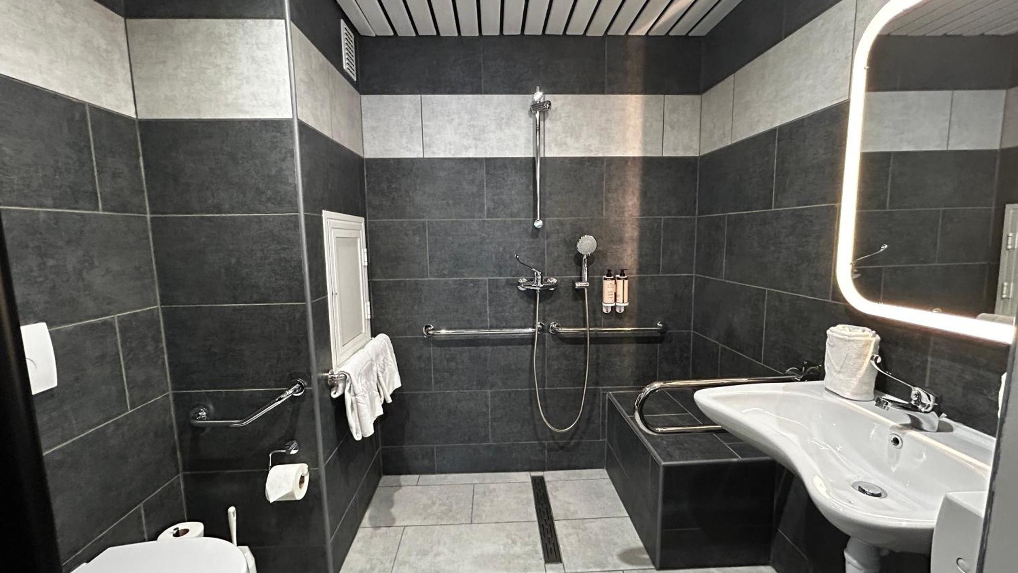 First Euroflat Hotel 4*