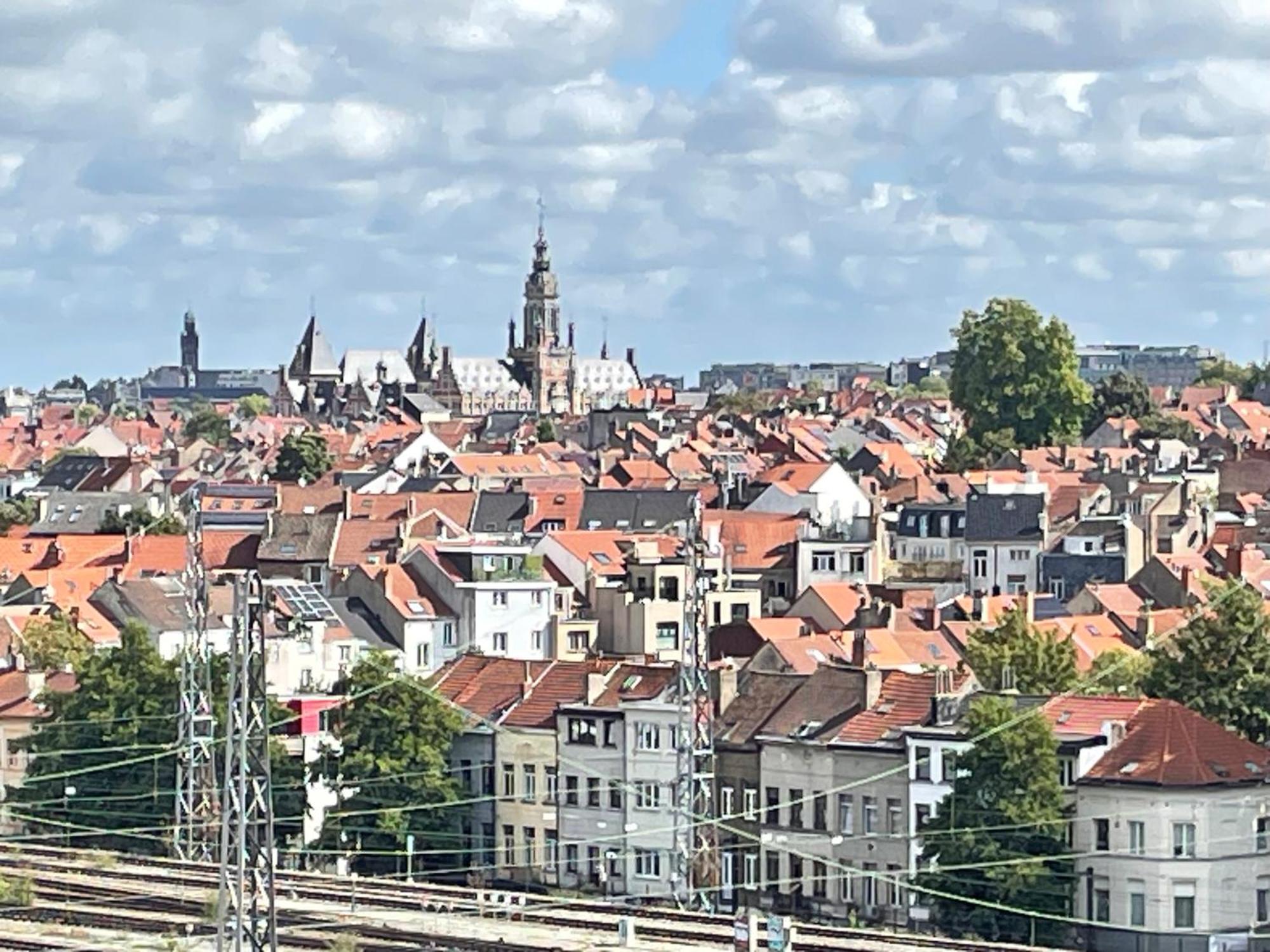 - - - - - Au Sixieme Ciel - - - - - * Brussel