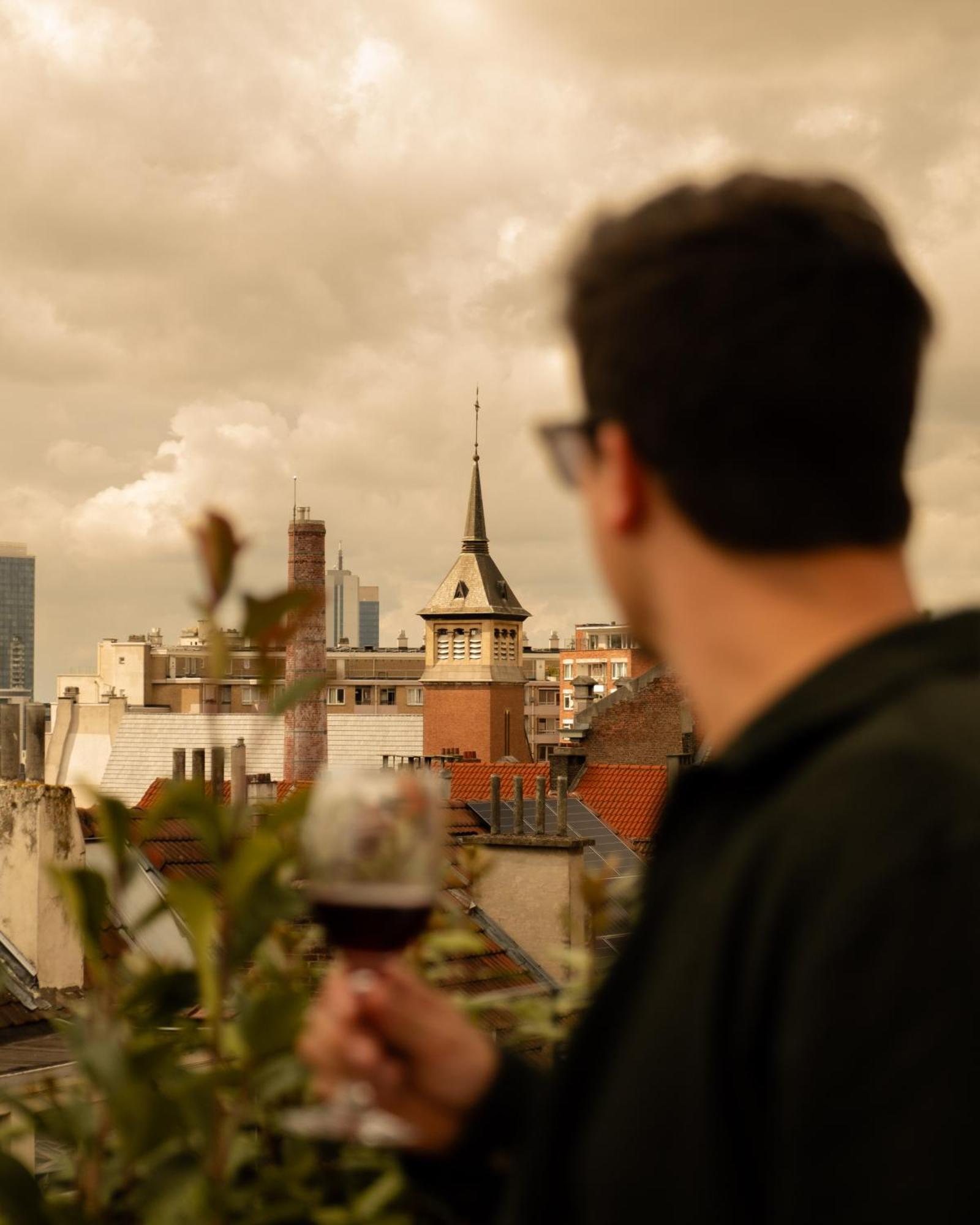 9hotel Chelton Hotel