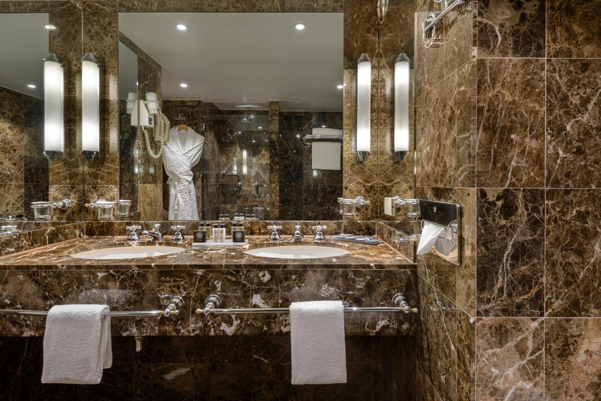 Hotel Warwick Grand-place 4*