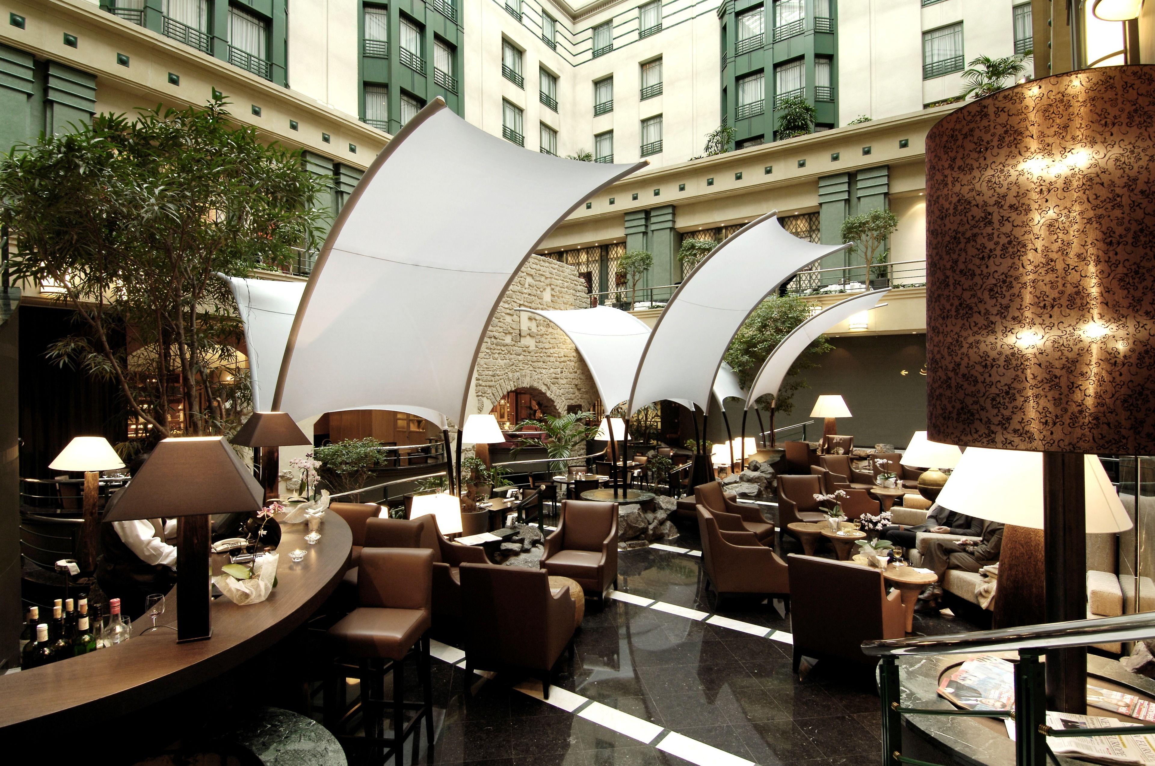Radisson Collection Grand Place Hotel 5*