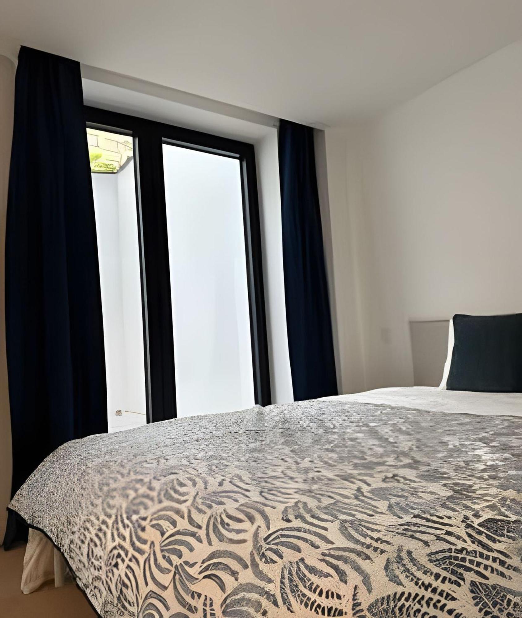 With Ensuite And Garden *