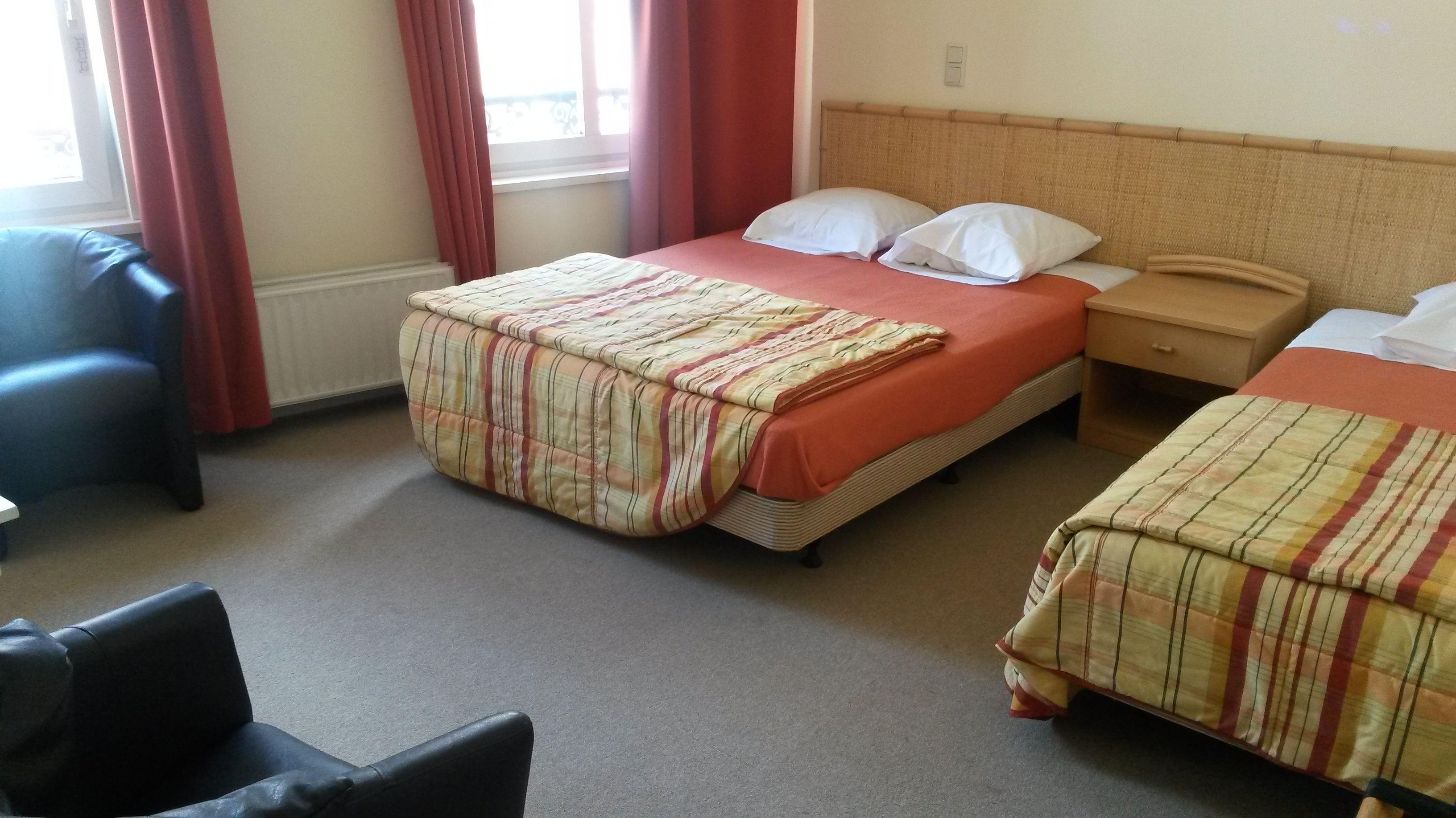 Queen Mary 3*
