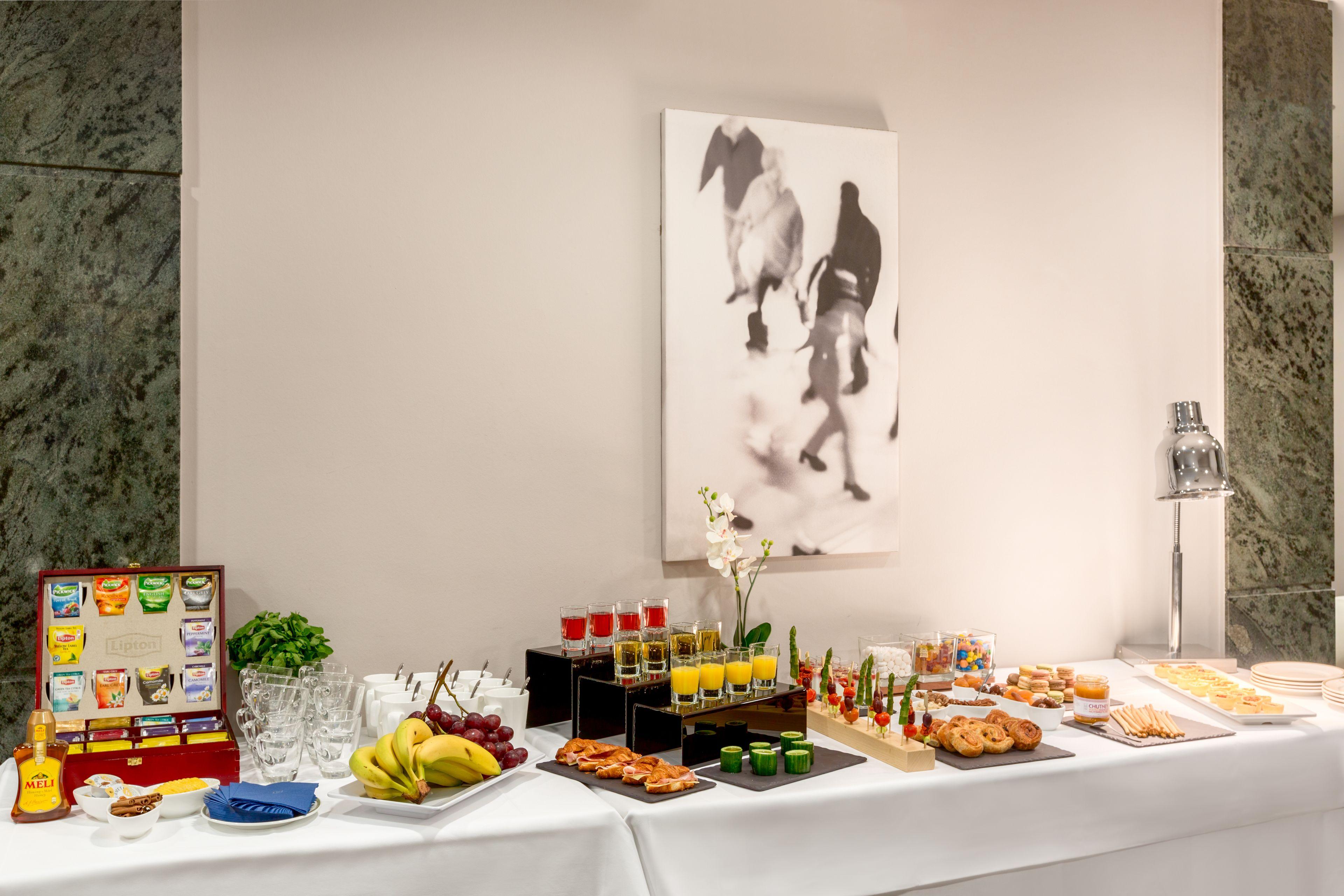 Nh Carrefour De L'europe 4*