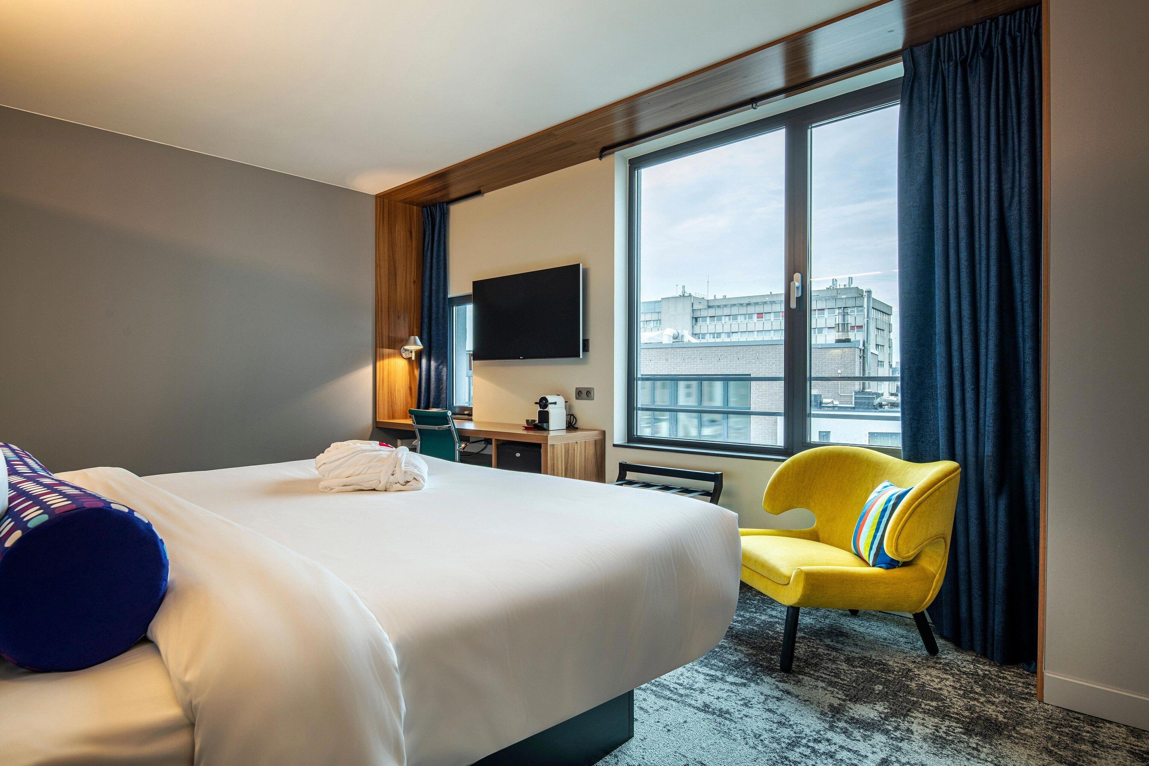 Hotel Pestana Schuman 3*
