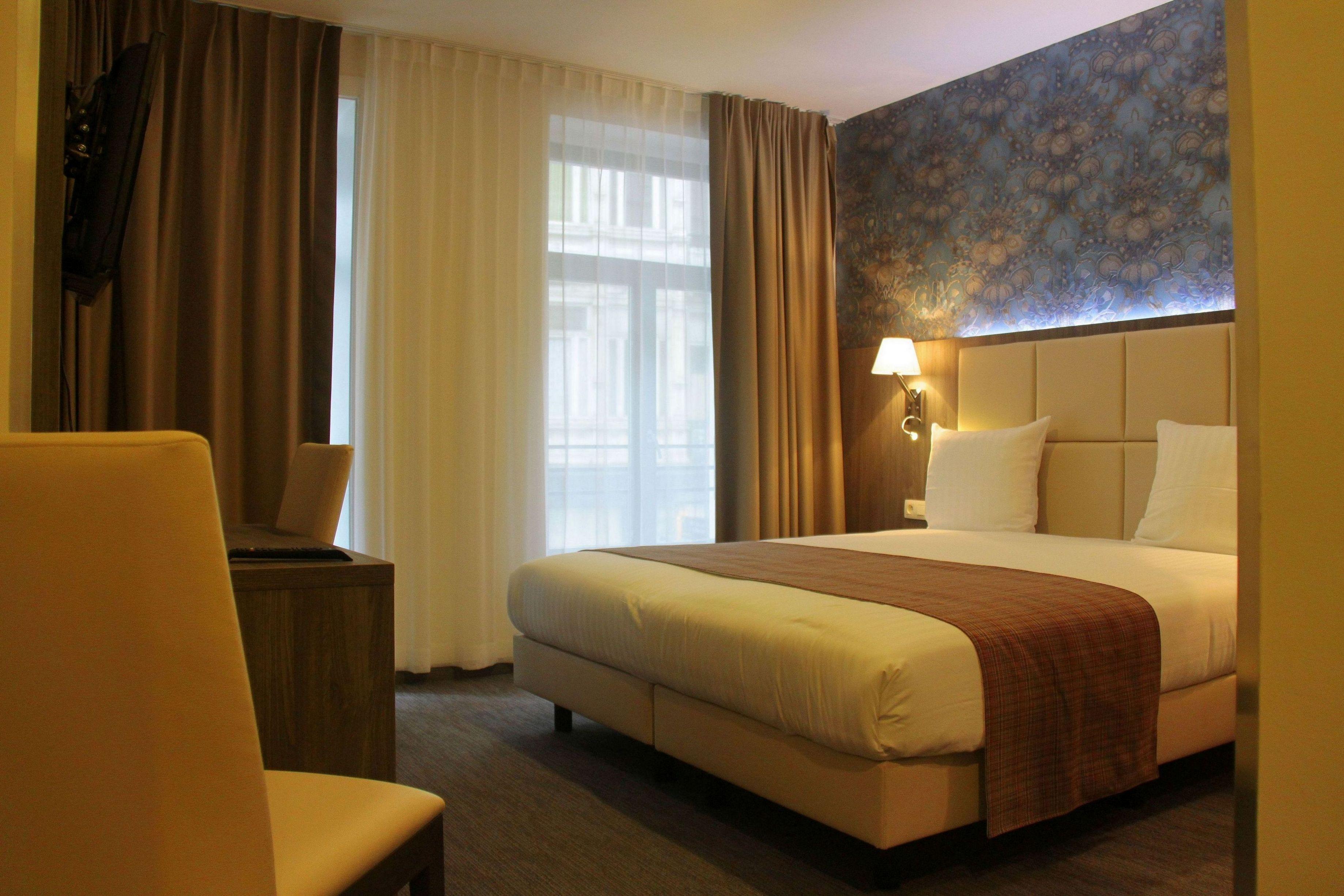 Dansaert Hotel 3*