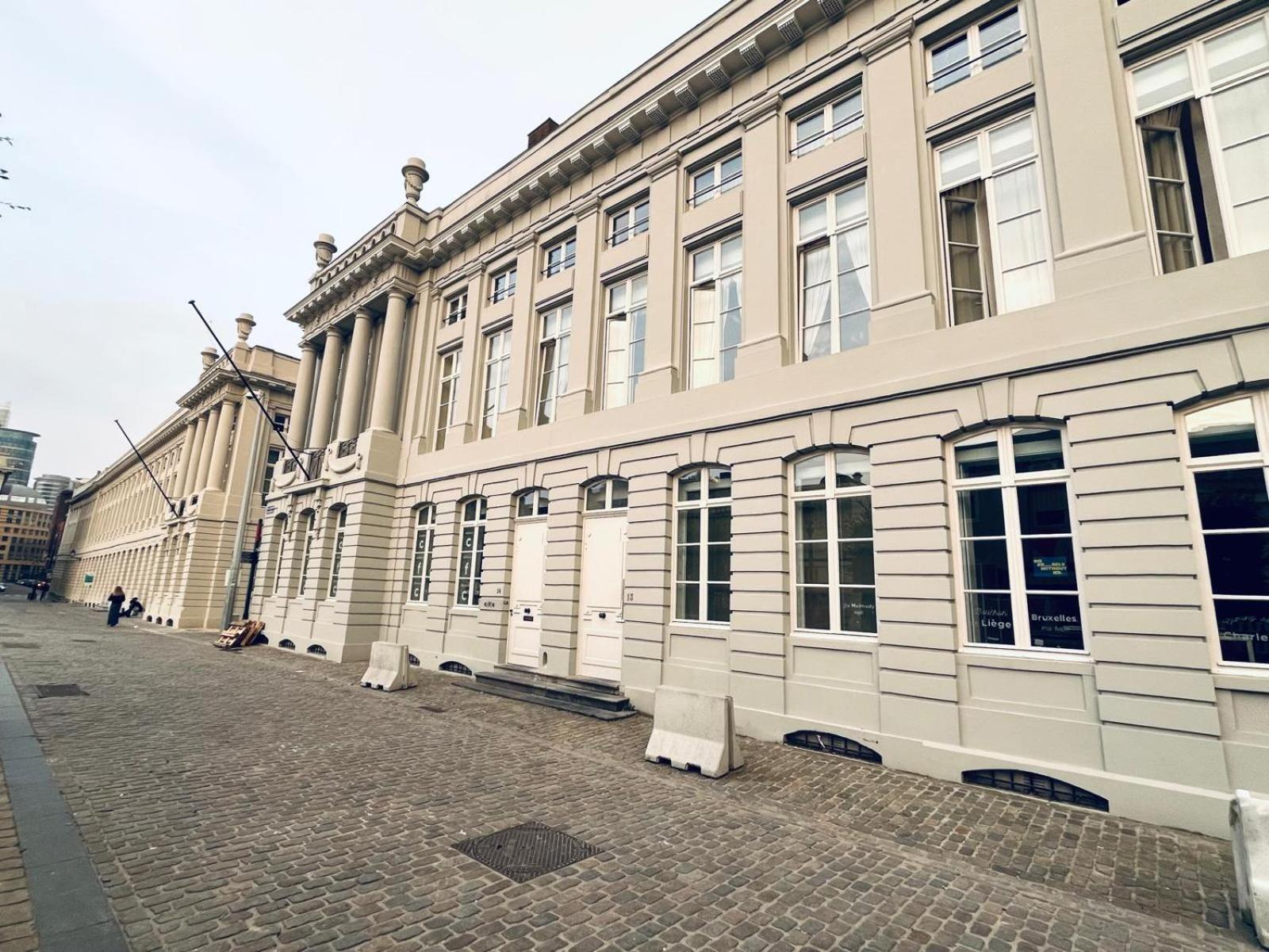 Oase In The * Brussels