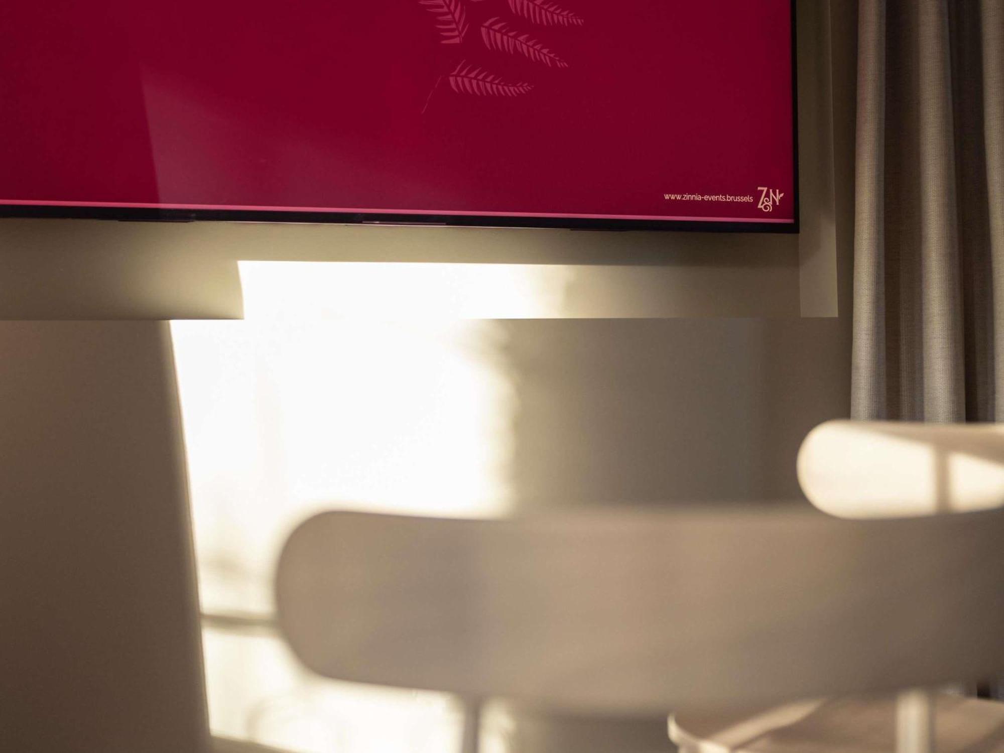 Novotel Off Grand Place Hotel 4*