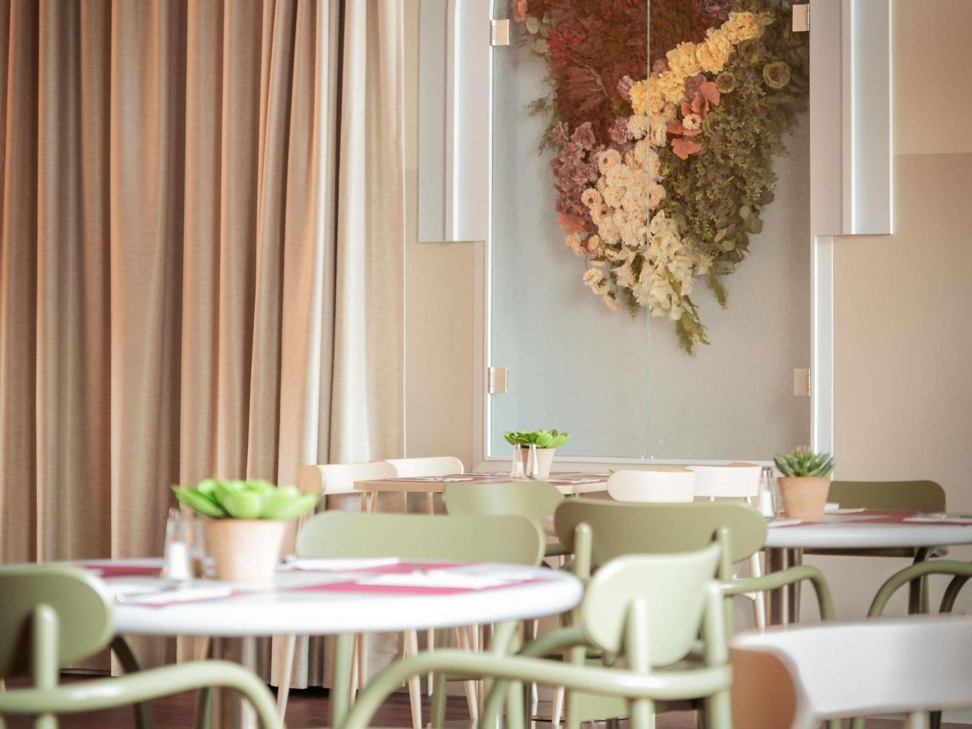 Novotel Off Grand Place 4* Brussels