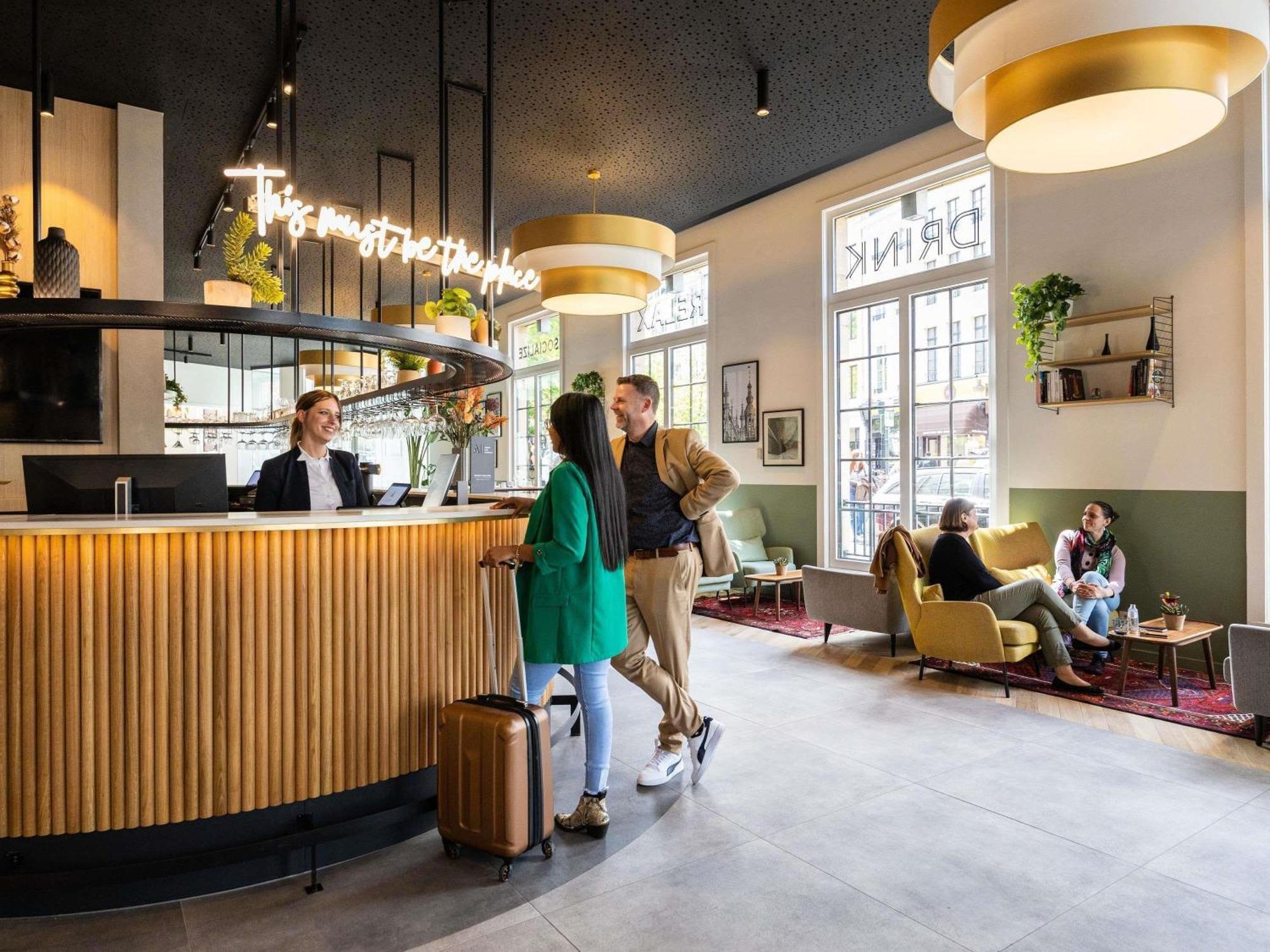 Novotel Off Grand Place Hotel 4*