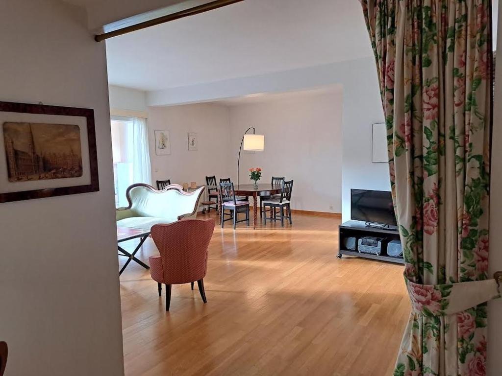 Bright And Cosy In *