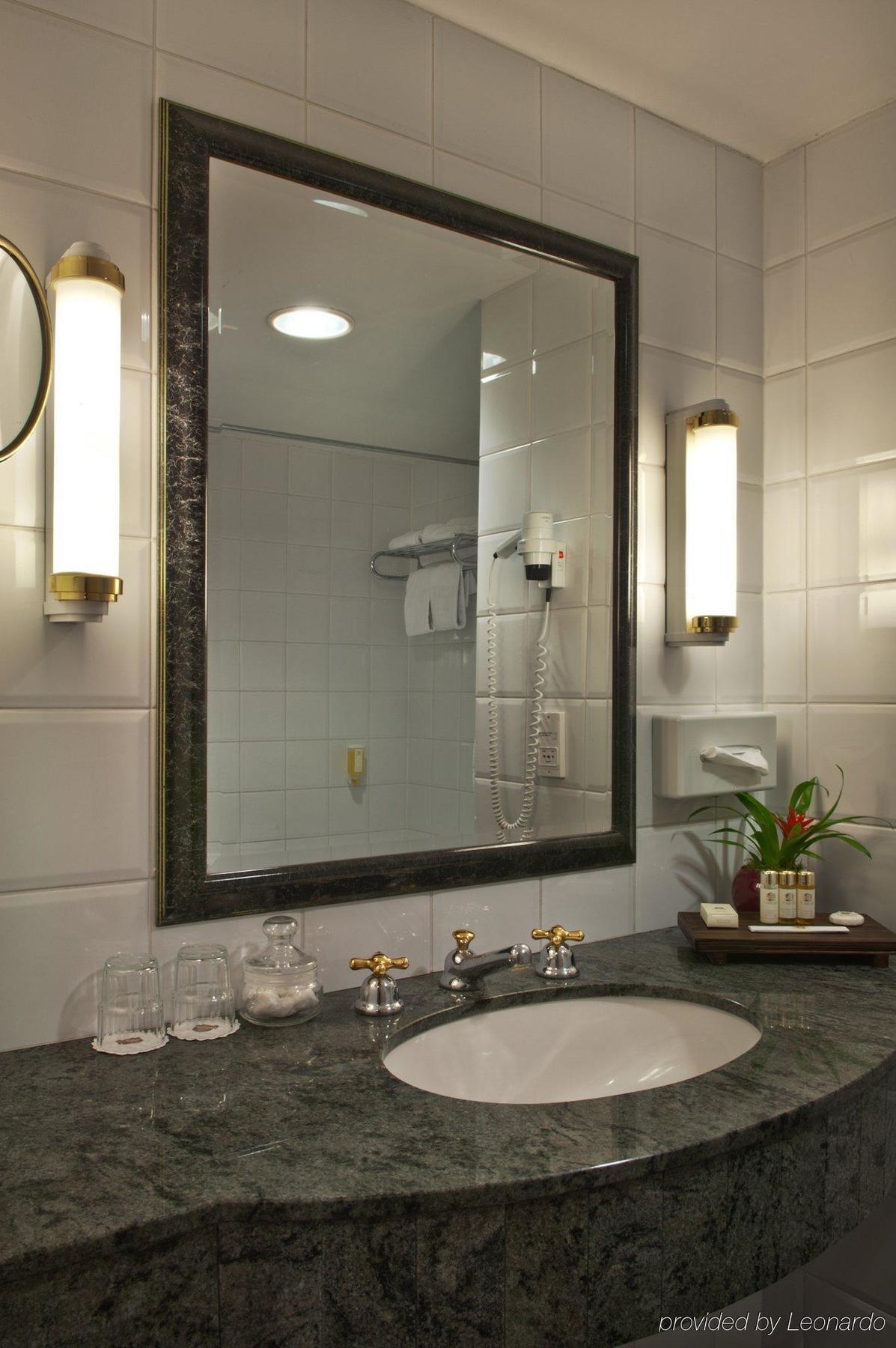 Nh Carrefour De L'europe