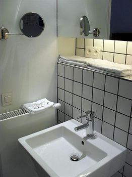 Esperance Hotel 3*