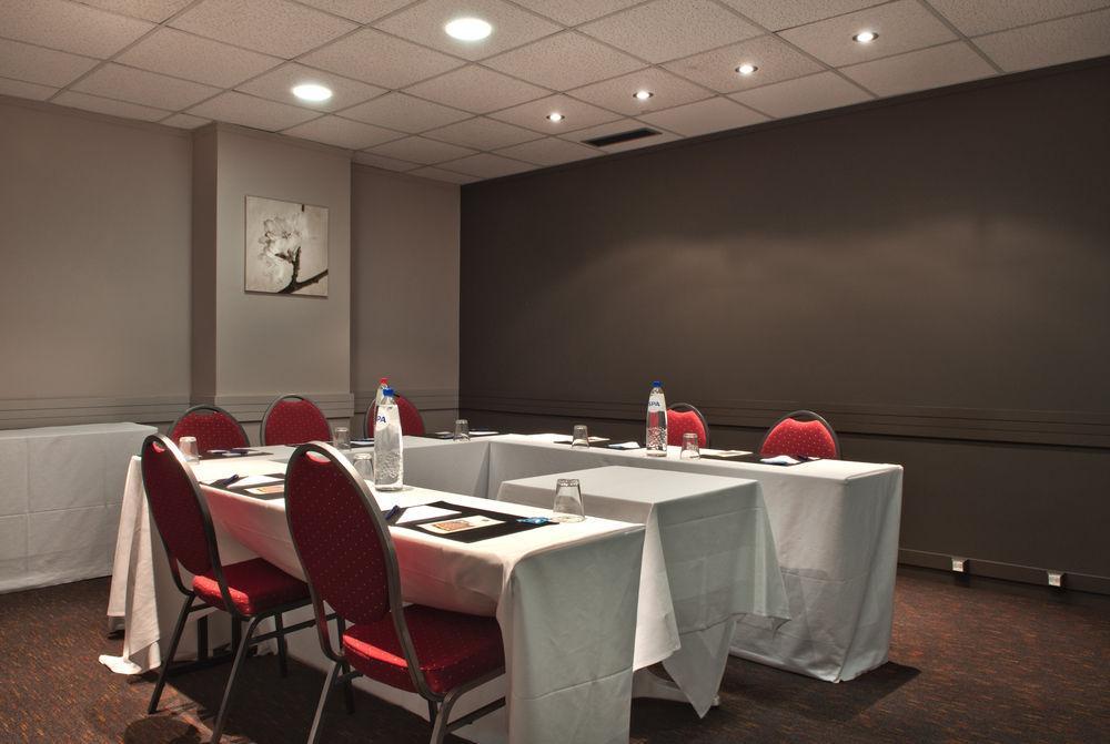 Nh Carrefour De L'europe