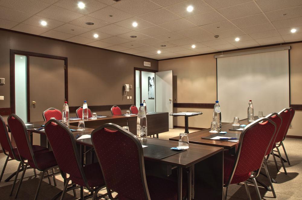 Nh Carrefour De L'europe