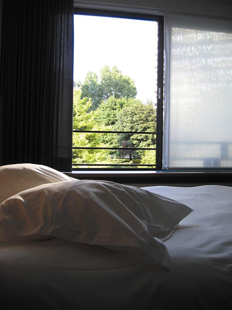 Hotel 322 Lambermont Brussels Schaerbeek