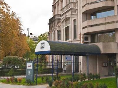 B-aparthotel Montgomery 4*