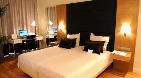 B-aparthotel Montgomery 4*