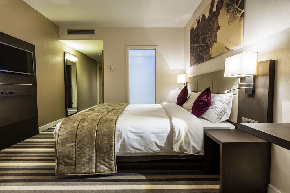 Mercure Brussels Centre Midi Hotel 4*
