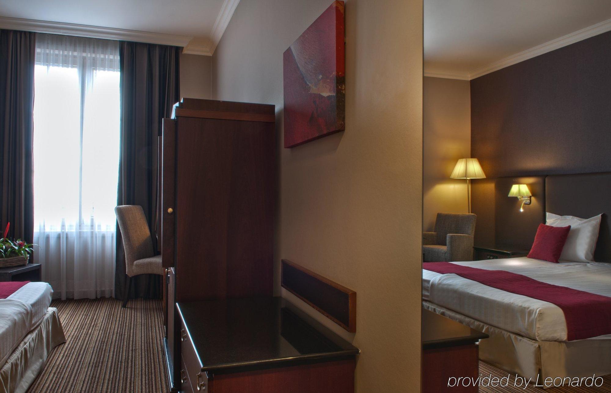 Nh Carrefour De L'europe Hotel Brussels