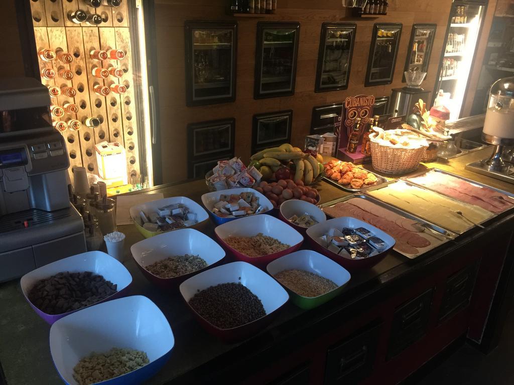 Hostel Des 3 Fontaines Auderghem
