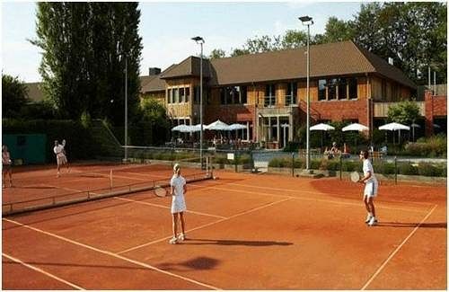 Aspria Royal La Rasante & Khách sạn Woluwe-Saint-Pierre