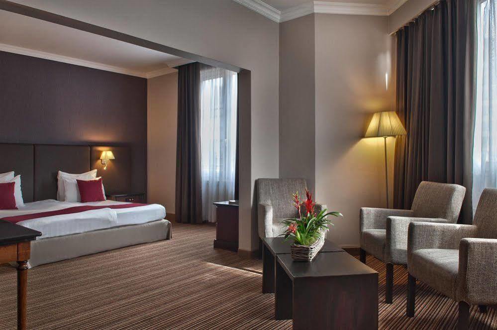 Nh Carrefour De L'europe Hotel Brussels