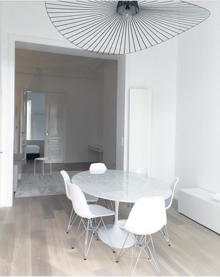 Apartment White 2 *