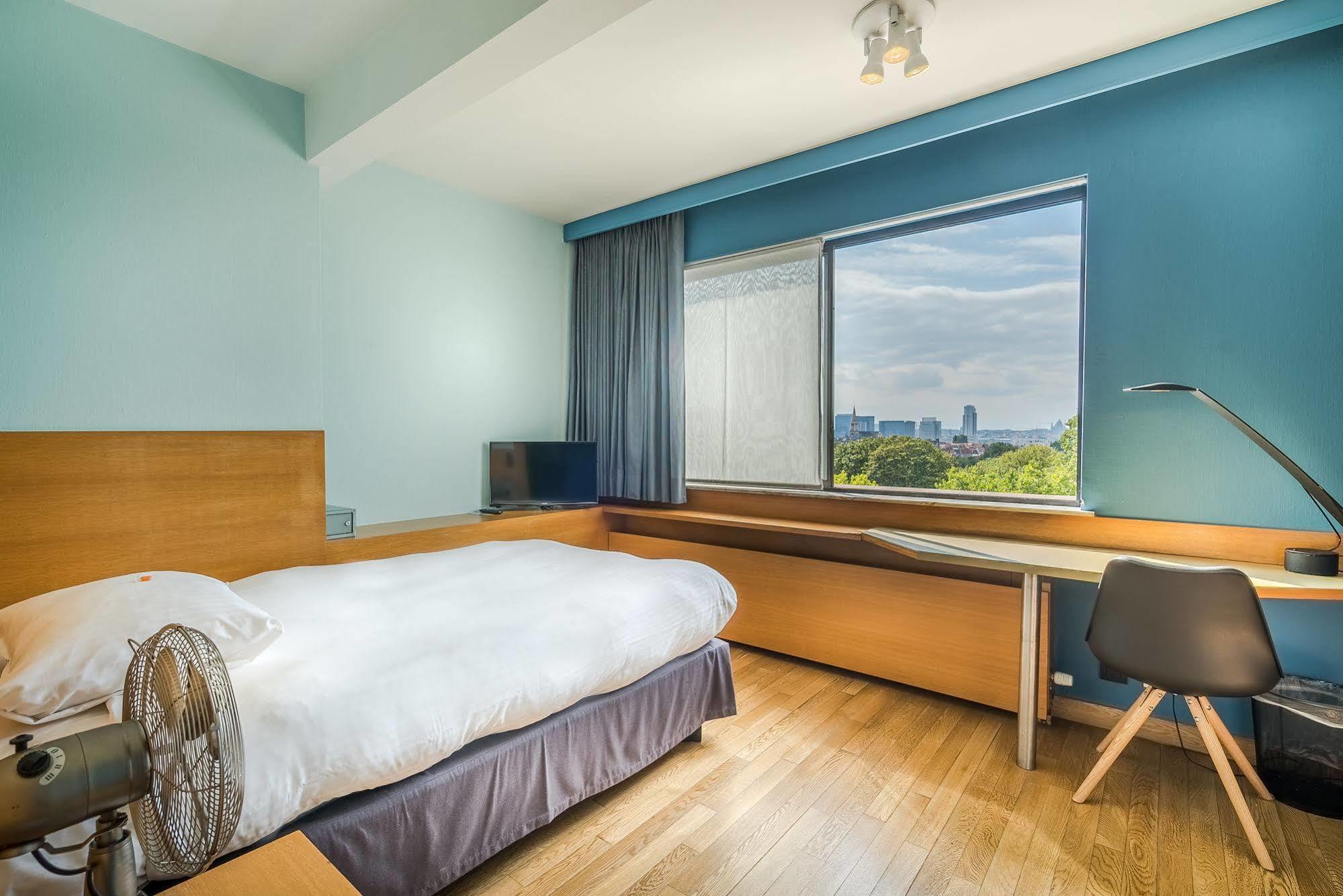Hotel 322 Lambermont Brussels 3*
