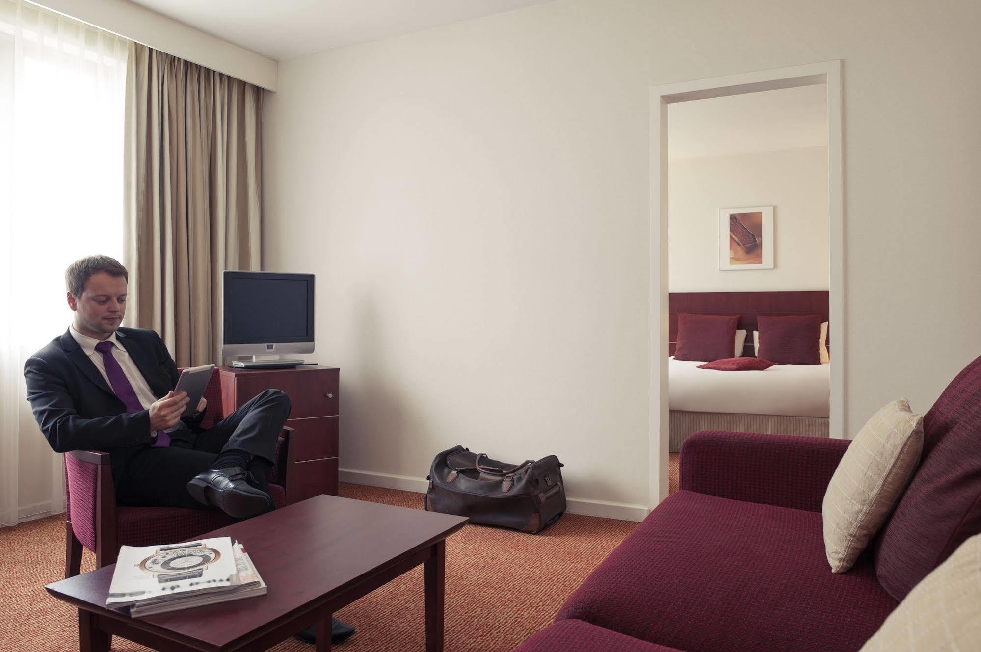 Mercure Airport 3*