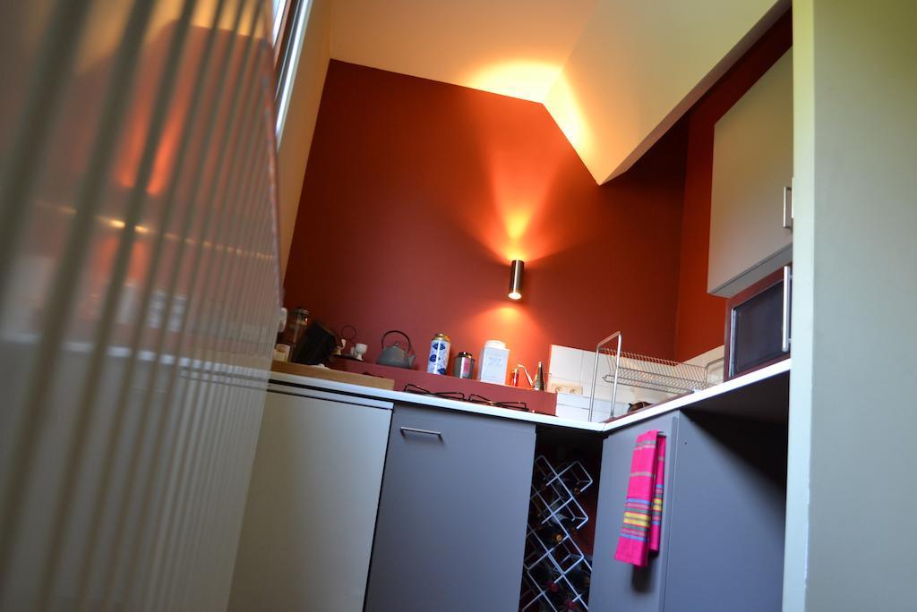 Bed & Breakfast Des Roses Voltaire Schaerbeek