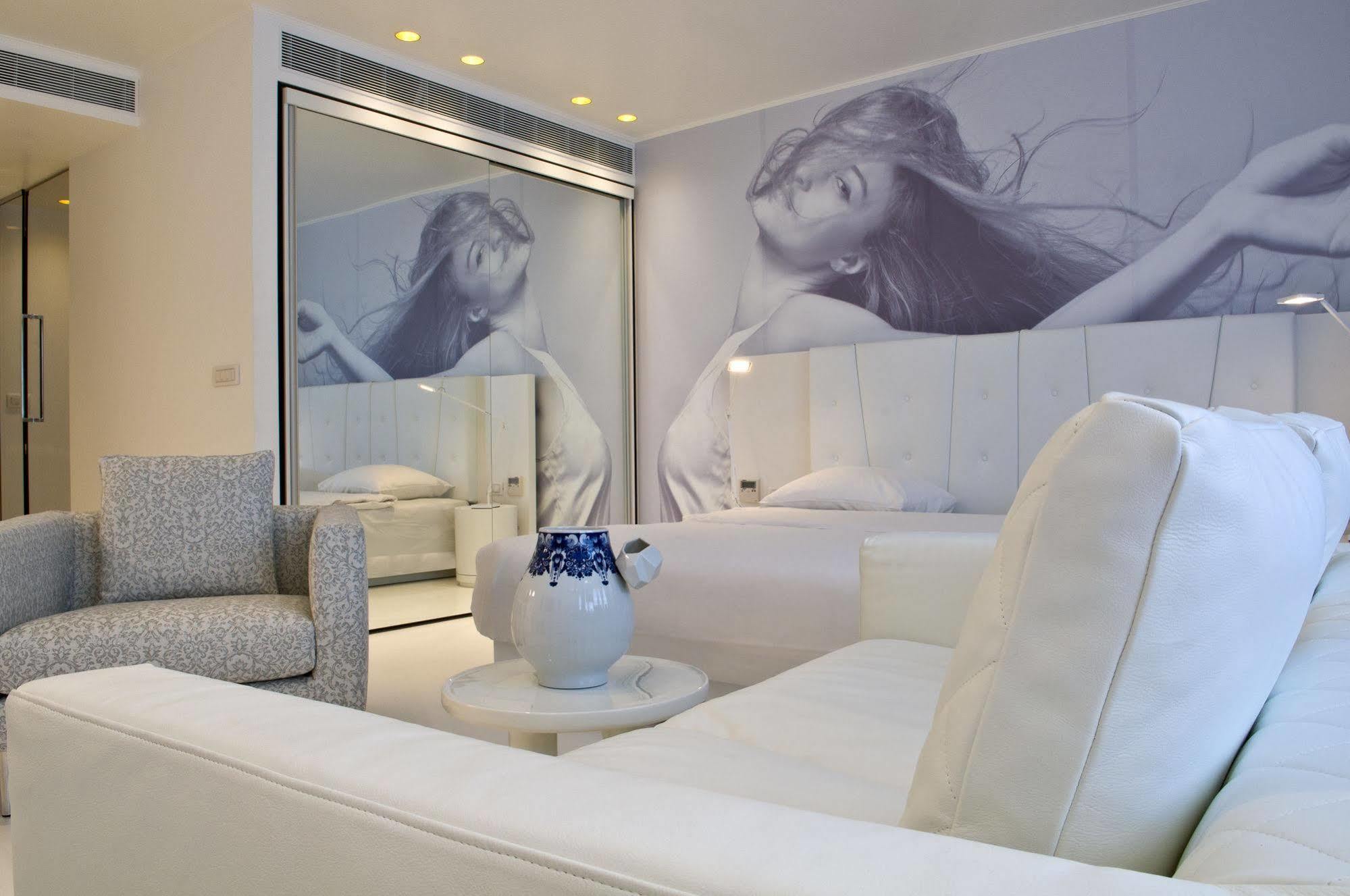 B-aparthotel Regent 4*