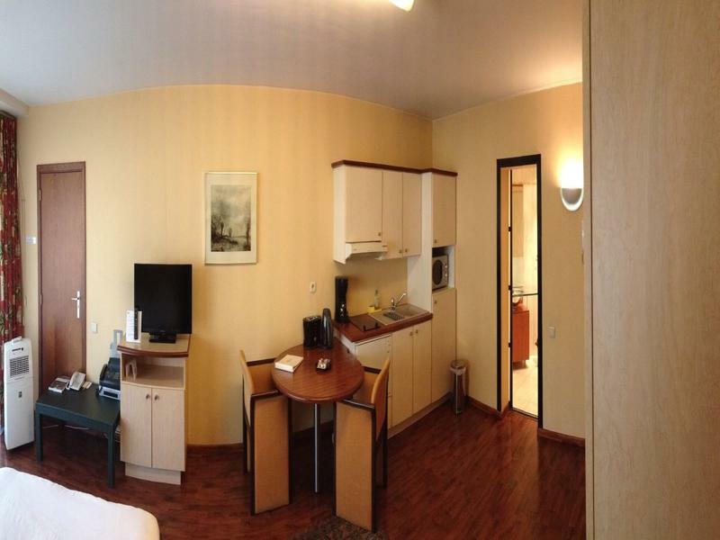 Aparthotel B-aparthotel Montgomery 4*