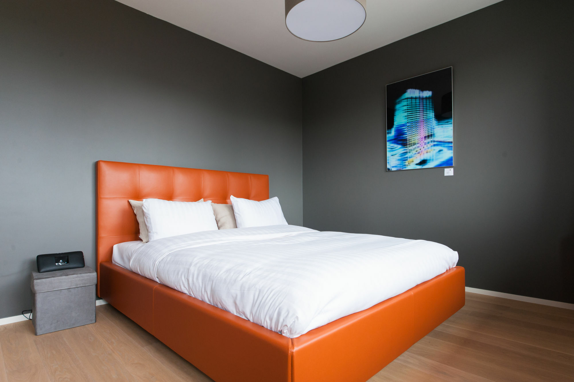 Smartflats Design - L42 Apartment