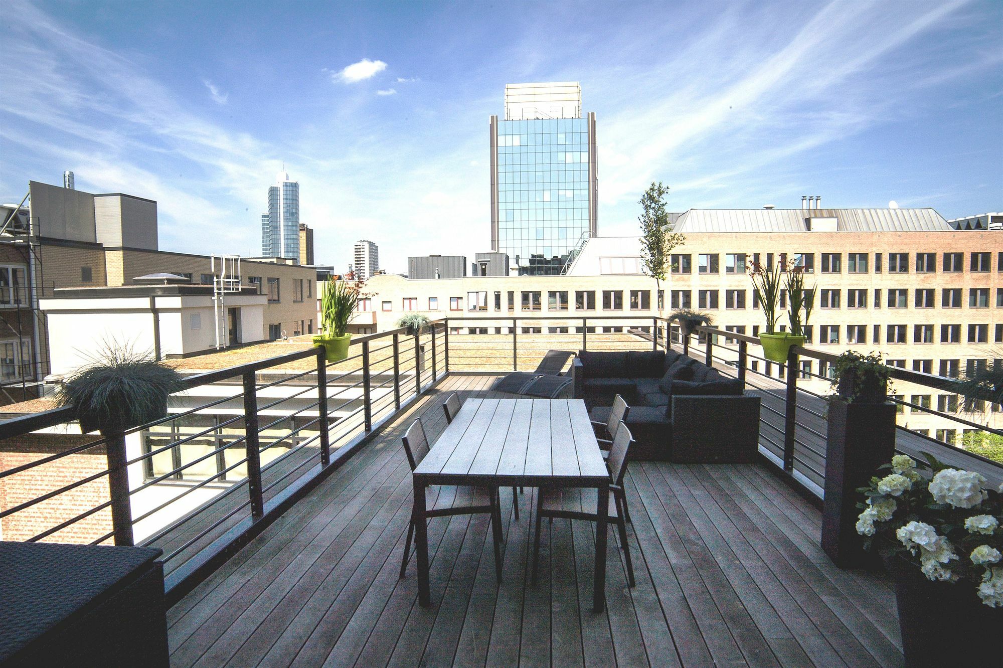 Smartflats Design - L42 Apartment *
