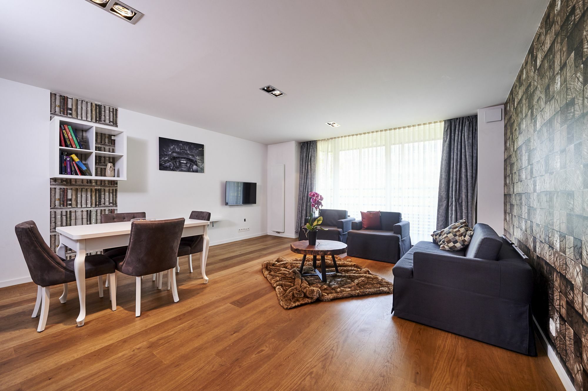 Apartment Regent 55 *