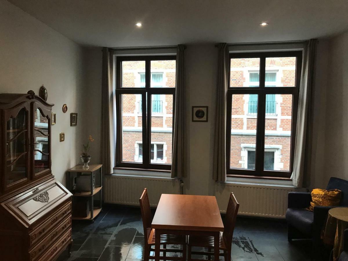 Grand Place Apartment *