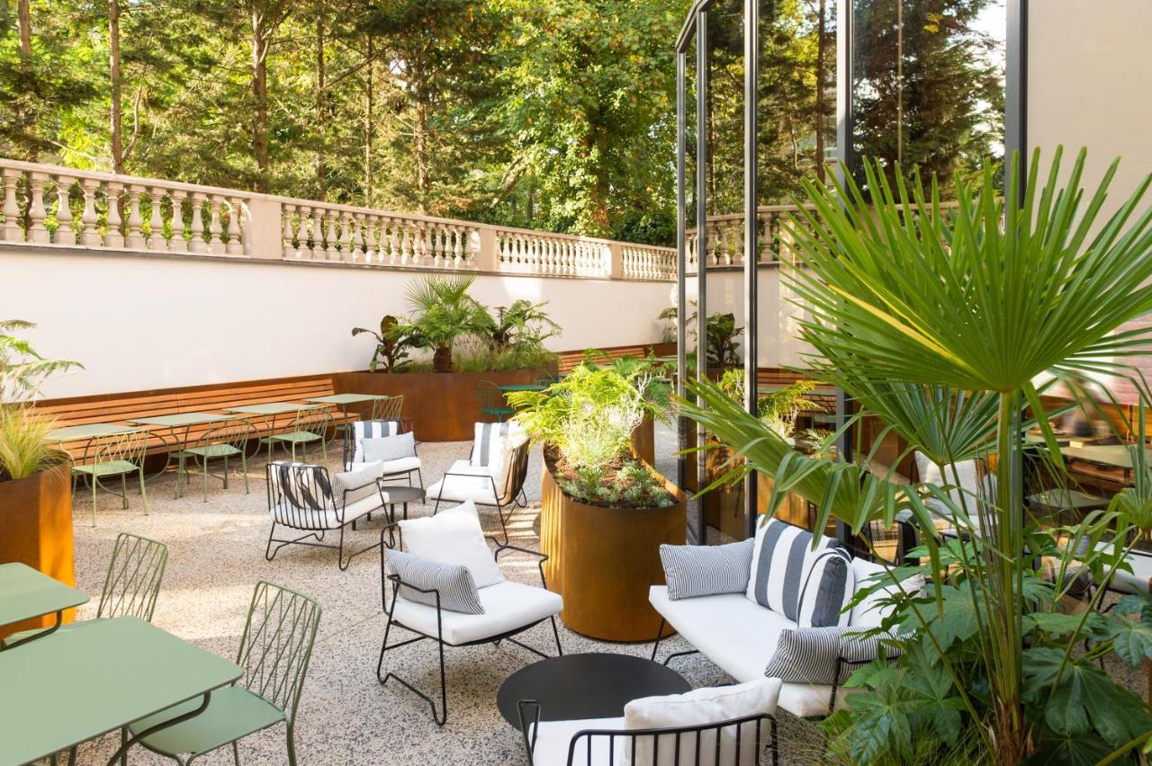 Ibis Brussels Centre Chatelain Khách sạn 3*