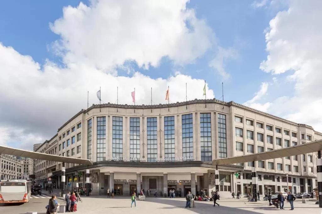 Super Flat Next Grand Place Brussels