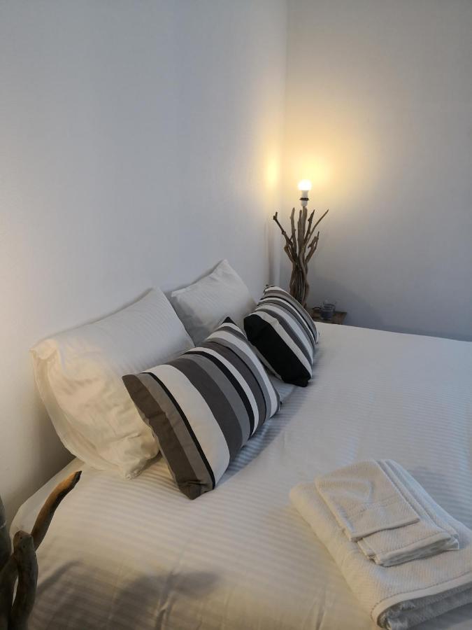 Bed & Breakfast Le Dernier Metro Brussels