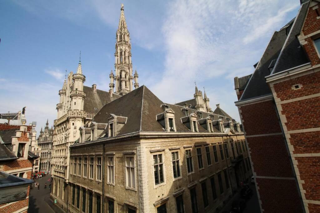 Grand Place 4 *