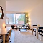 Amazing & Cosy Studio Perfect Location \'Stephanie-Louise Area\'