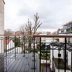 Fabulous Apartments In Chatelain Area