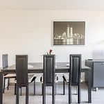 Beautiful 1Br/1Bar Apartment In E.U. District