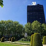 Charles Home - Louise Aparthotel