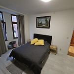 Beautiful, Renovated Fully Self Contained Room