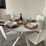 Appartement Lumineux Dans Un Quartier Anime