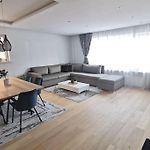 European heart 2-bedroom flat.