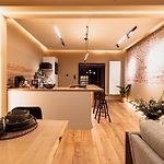 Golden Dove Luxury Apartment