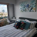 La Cambre - Ensuite Room